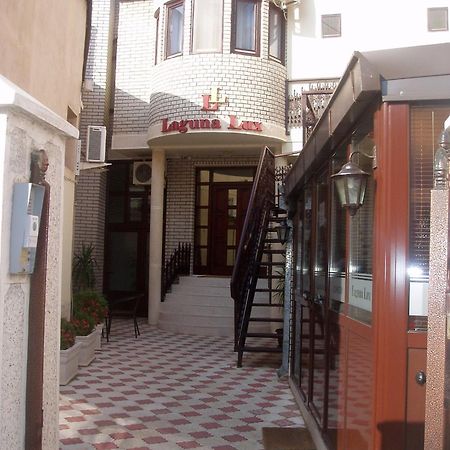 Garni Hotel Laguna Lux Ниш Екстер'єр фото